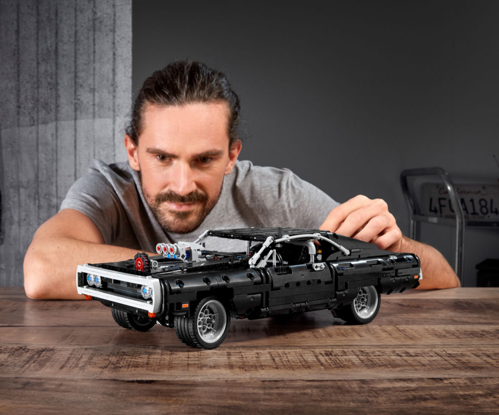 Dodge Charger z filmu Fast And Furious / zestaw LEGO Technic