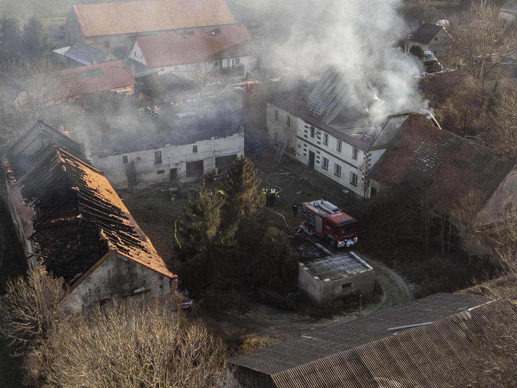 Pożar i akcja antyterrorystów. Dwóch mężczyzn nie żyje