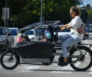 Zofia Zborowska wozi dzieci rowerem za 27000zł