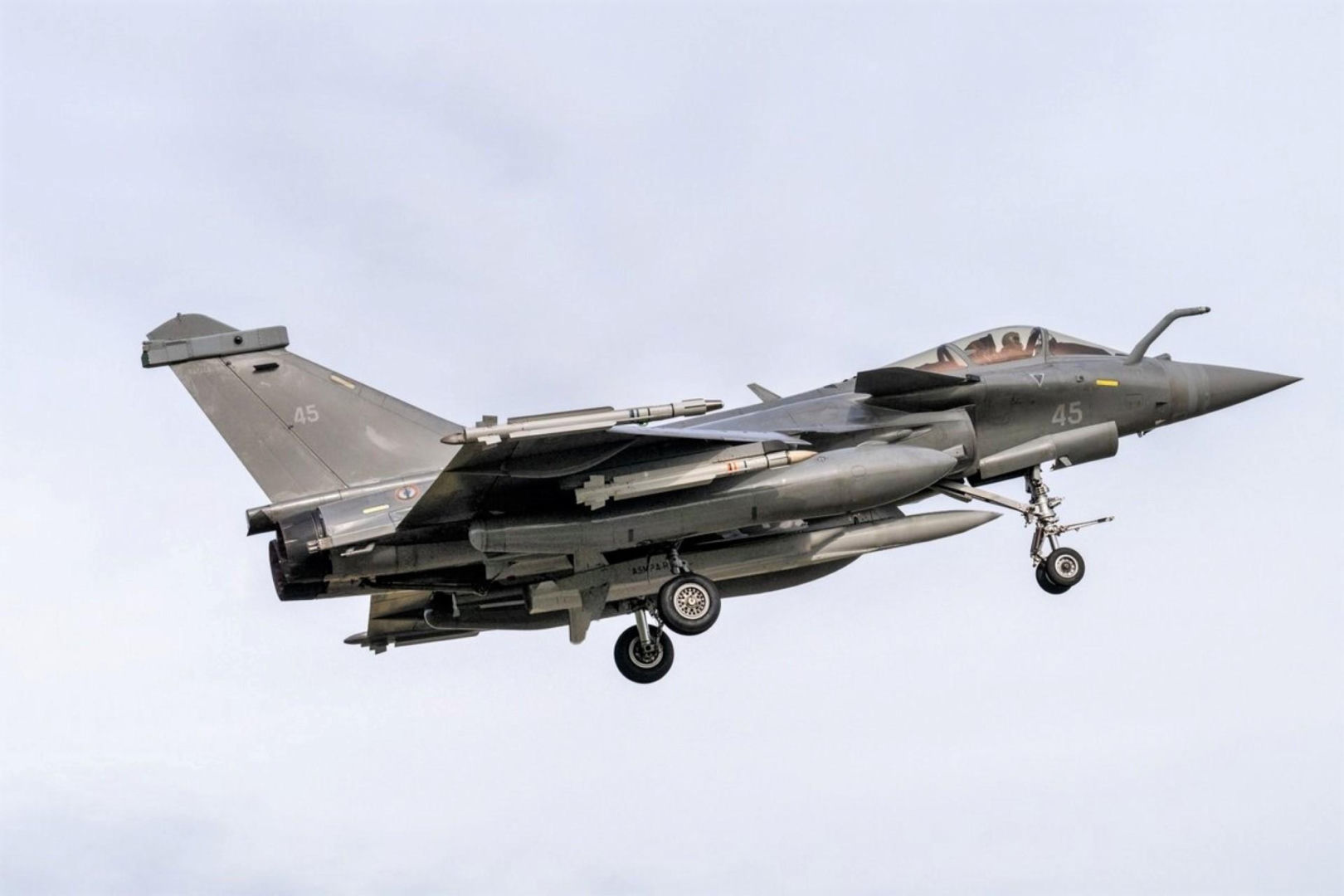 Rafale M z pociskiem atomowym ASMPA-R