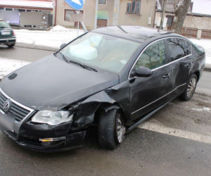 Młodość, promile i rozbity Volkswagen. Zobacz skutki kolizji w Tarnowie