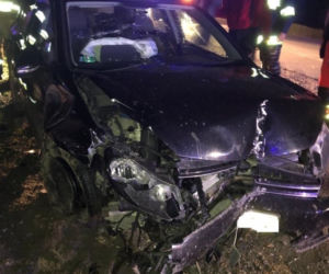 Jechała pijana, na prostej drodze straciła panowanie. Ranna 23-latka trafiła do szpitala [ZDJĘCIA]