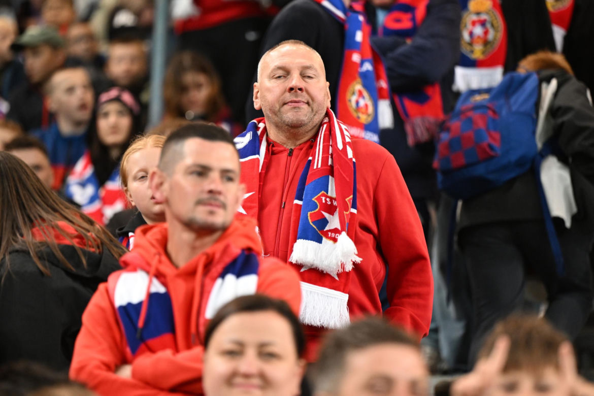 Wisła Kraków - Jagiellonia Białystok; Zdjęcia kibiców i zawodników z meczu 8. kolejki PKO BP Ekstraklasy
