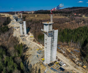 Najwyższa estakada w Polsce powstaje na S19 Babica Jawornik. Na plac budowy prowadzą serpentyny