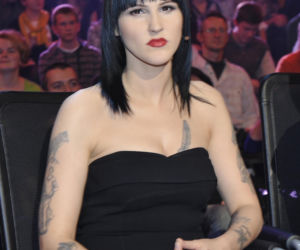 Tak na początku kariery wyglądała Agnieszka Chylińska. Z mrocznej rockmanki w ikonę stylu