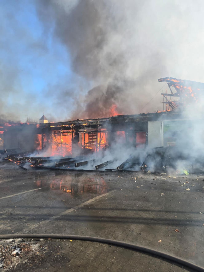 Spłonęła Biedronka w Polkowicach