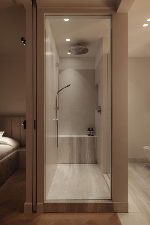 Mieszkanie pierwszego z braci: apartament JB Residence A