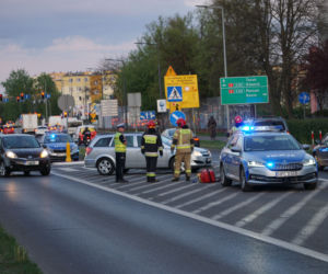 Potrącenie na pasach w Bydgoszczy! Dwie osoby poważnie ranne [ZDJĘCIA]
