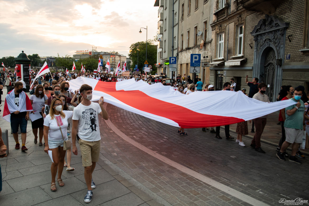 Marsz solidarności z Białorusinami w Krakowie