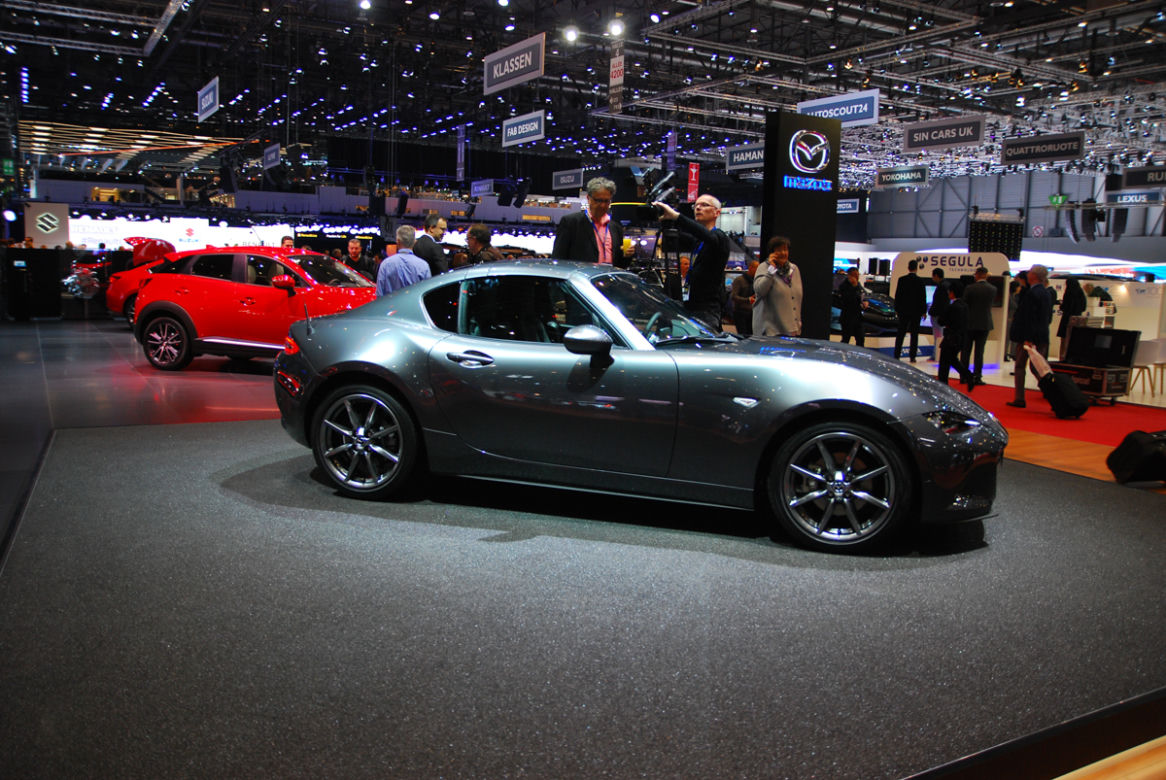 Genewa 2017 - Mazda MX-5