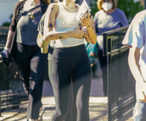 Miley Cyrus bez stanika