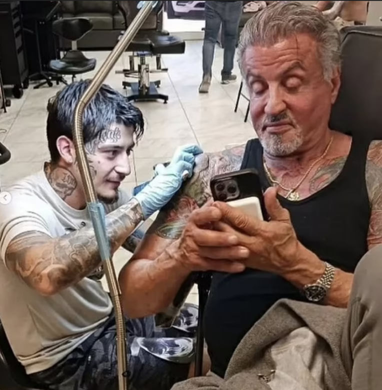  Rocky zamienił swoją żonę w psa! Szokujące zdjęcia Sylwestra Stallone