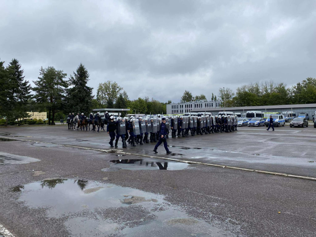 Ćwiczenia policjantów i strażników miejskich