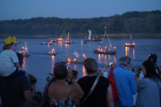 Wyjątkowa parada na Wiśle zachwyciła mieszkańców. Tak wyglądał finał Festiwalu Wisły w Fordonie!