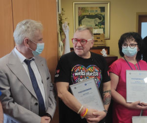 Jurek Owsiak otworzył specjalistyczny pododdział dla noworodków im. WOŚP w Bochni 