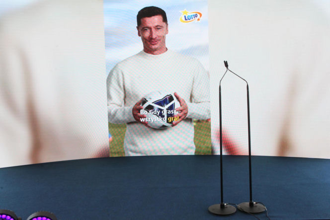 Ponad 7 mln zł dla lokalnych projektów. Na Służewcu wręczono czeki laureatom programu „Sportowo Kulturalnie Lokalnie”.