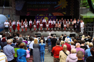 Włodawa uczciła ofiary Wołynia i zaapelowała o pojednanie. Wyjątkowe słowa padły ze sceny festiwalu