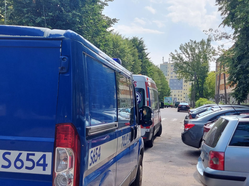 Starachowice: 8-miesięczne dziecko zatrzaśnięte w aucie
