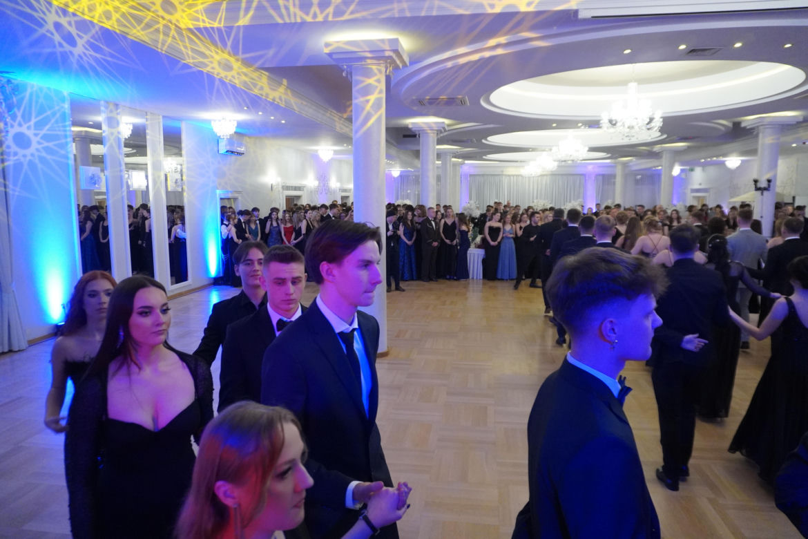 Studniówka III LO w Rzeszowie 