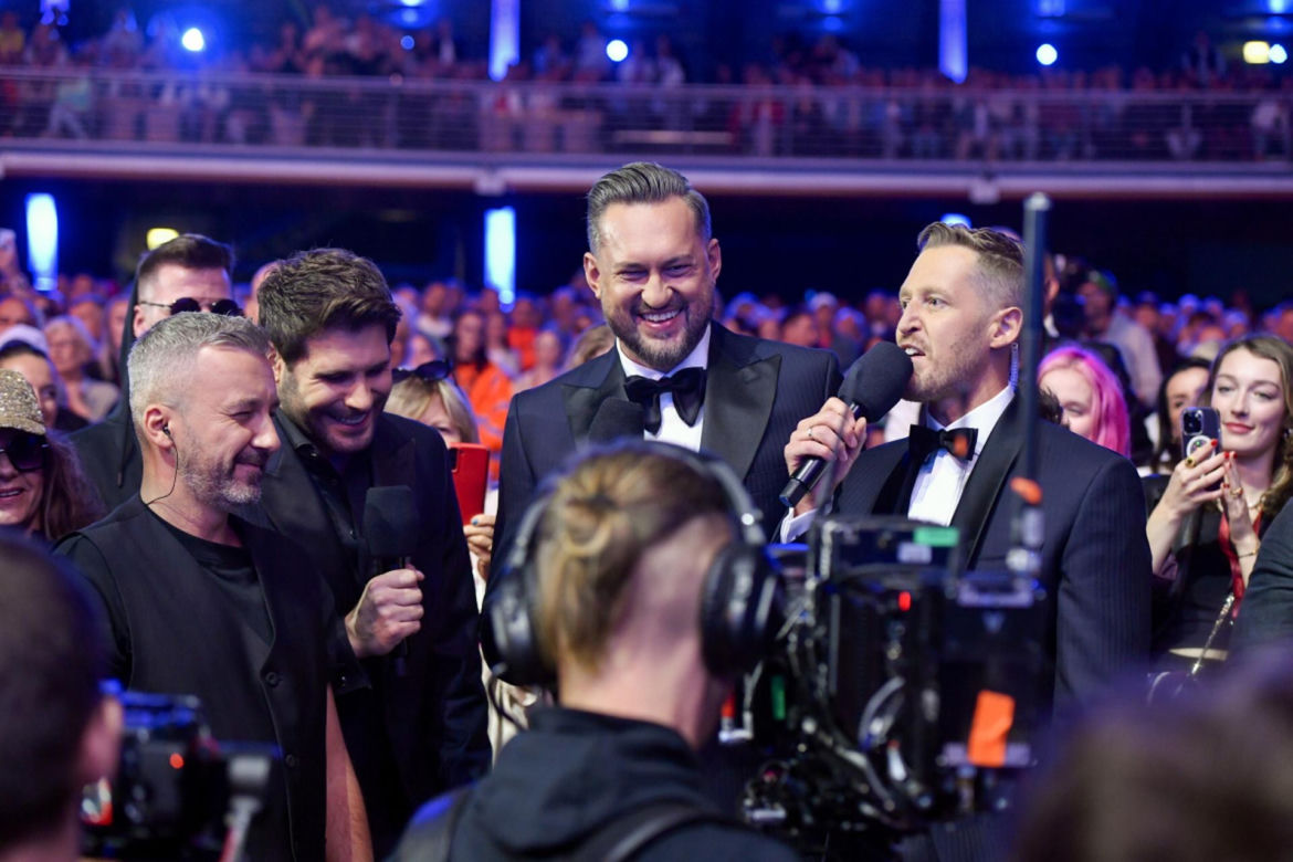 Burza w sieci po festiwalu w Sopocie. Nawet widzowie TVN psioczą. "Zawiało imprezą integracyjną"