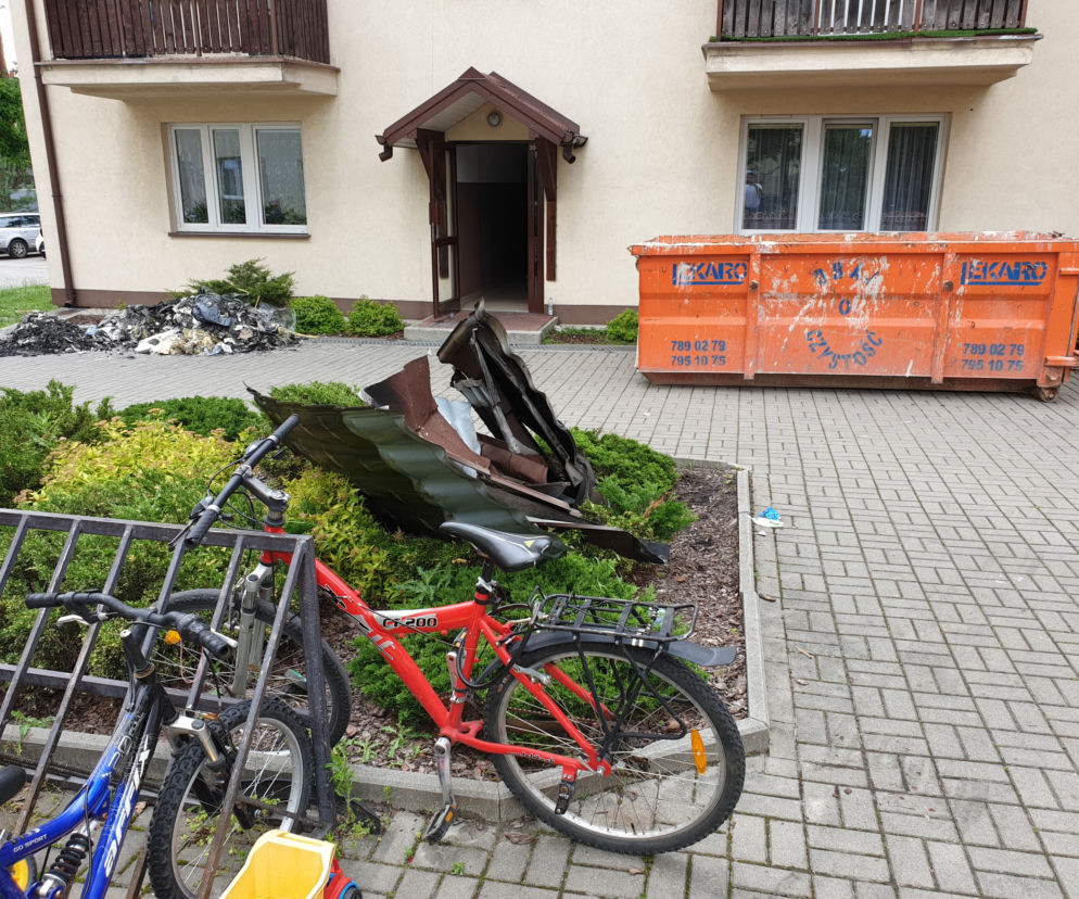 Piorun uderzył w blok i zniszczył nam mieszkania