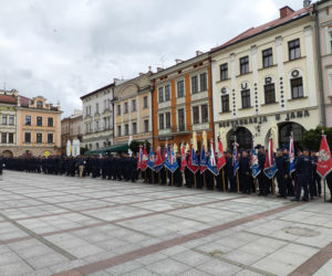 Święto Policji w Tarnowie. Policyjny sprzęt, specjalni goście i atrakcje dla całych rodzin