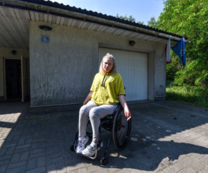 Pani Barbara chora jest na stwardnienie rozsiane