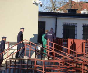 Bartosz G. przywieziony do Prokuratury Okręgowej w Płocku