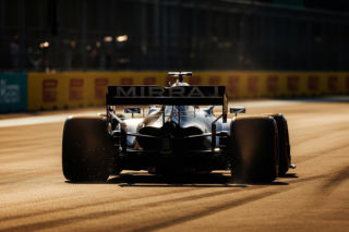 Formuła 1. Kimi Antonelli z Mercedesa z pole position w Miami, kto z nim na pierwszej linii startowej?