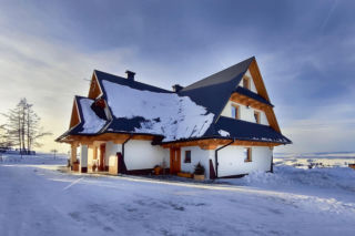 Kontrola przed zimą może nie wystarczyć - idą siarczyste mrozy, sprawdź wywiewki, zawory, krany, kominy. Zajrzyj tam, jeśli nie chcesz mieć kłopotów