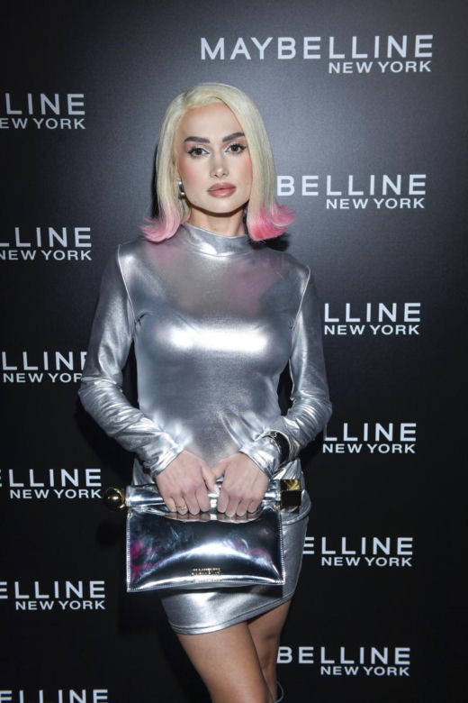 Wersow na imprezie Maybelline
