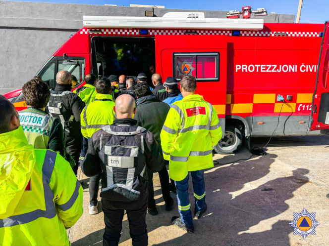 13-letnia Oliwia porwana przez falę. Rodzinny spacer zakończył się tragedią