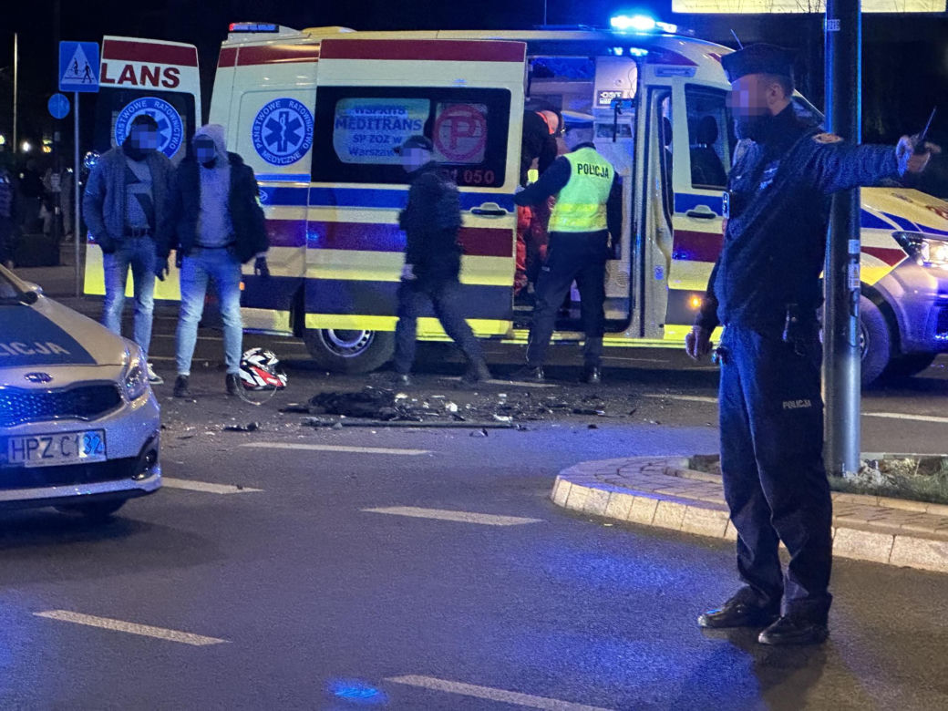 Zderzenie motocykla z radiowozem policji