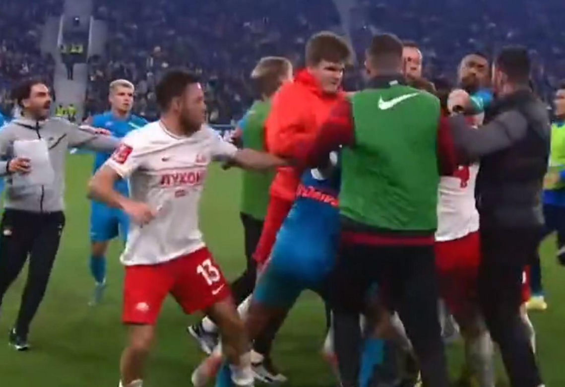 Maciej Rybus wziął udział w bijatyce podczas meczu