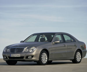 Minister kultury Bogdan Zdrojewski - Mercedes Klasy E 2007