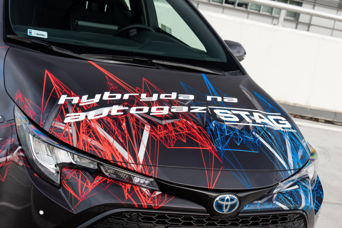 Toyota Corolla Hybrid z instalacją LPG STAG
