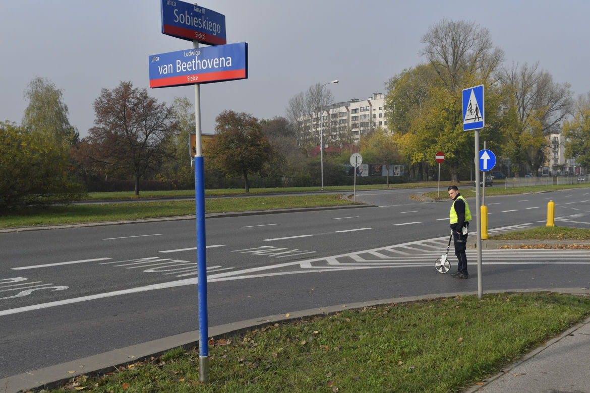Artur Zawisza potrącił rowerzystkę