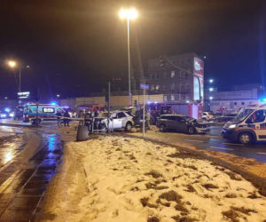 UWAGA! Wypadek 7 samochodów osobowych na Jana Pawła II! Ranni