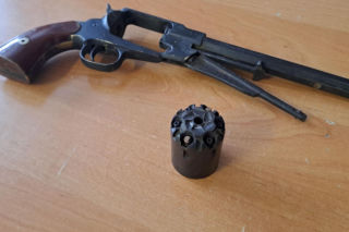 Wjechaliśmy z buta na twoją chatę. Złodzieje wysłali SMS-a do właścicielki mieszkania