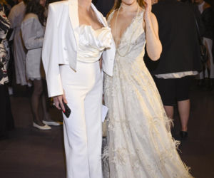 Delikatna Rosati, przeźroczysta Leszczak i odmłodzona Czartoryska na czerwonym dywanie! Premiera pełną gębą