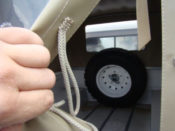 Land Rover Defender NATO