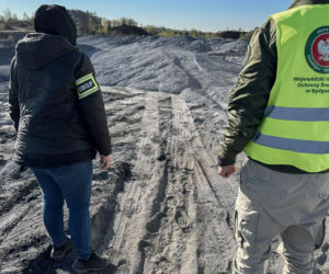 8 tysięcy ton niebezpiecznych pyłów na Warmii i Mazurach. Część wysypano na torze motocrossowym!