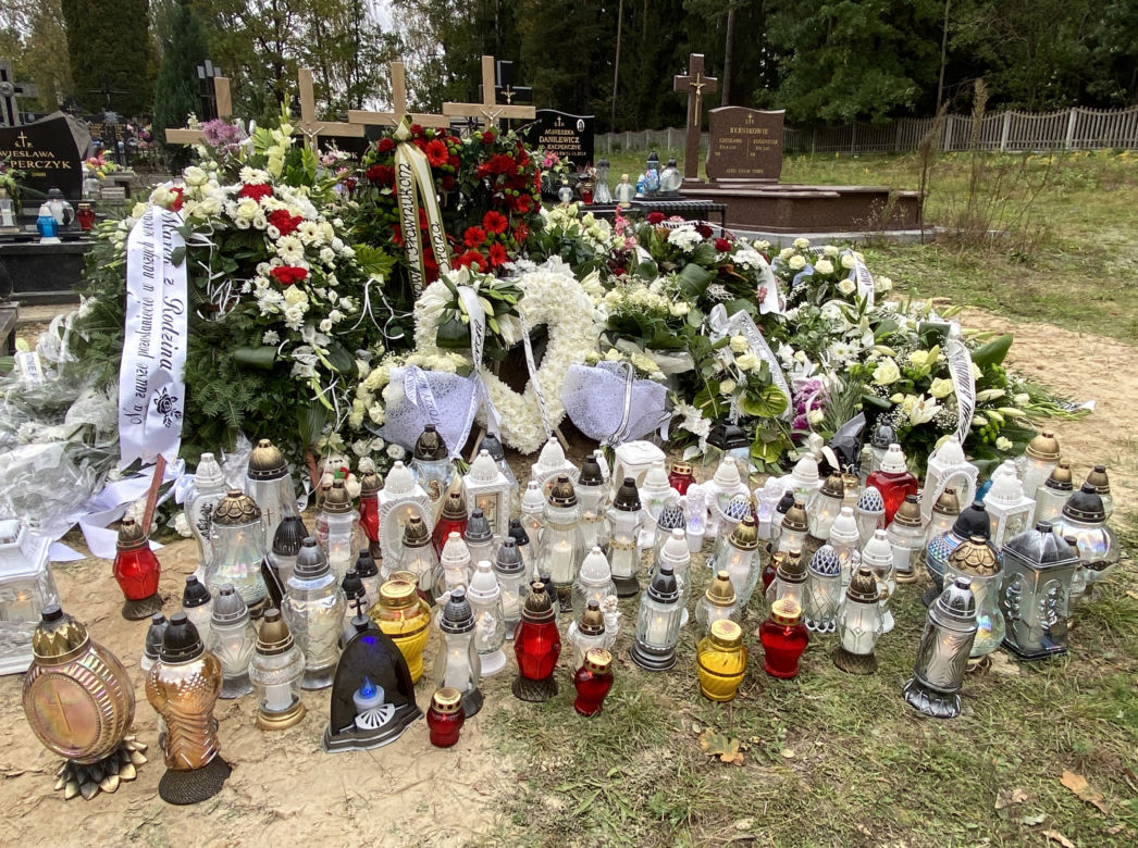 Wypadek w Tatarowcach. Ojciec i trzej jego synowie spoczęli na cmentarzu we wsi Kopisk