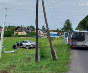 Ucieczka przed policją zakończona w rowie