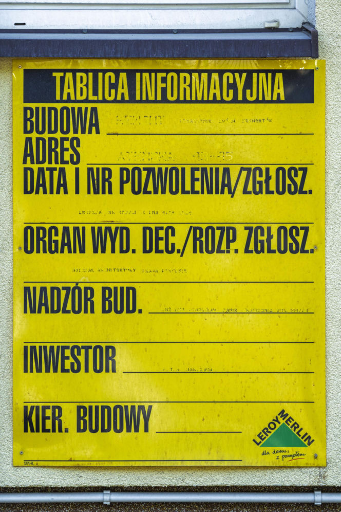 Prezesowi znów wiercą za ścianą