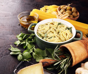 Kremowy sos, który uzależnia. Makaron z gorgonzolą w roli głównej