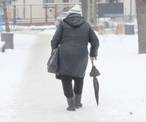 Gołoledź paraliżuje Polskę