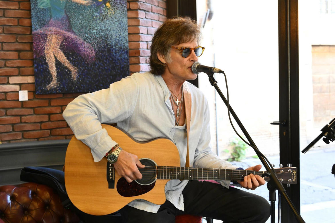 Ronn Moss promuje swój najnowszy album