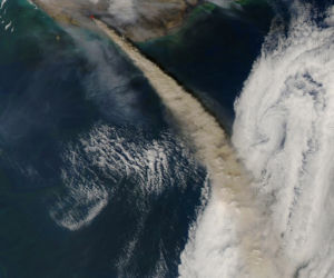 Chmura pyłu z wulkanu Eyjafjallajökull znów nad Europą 