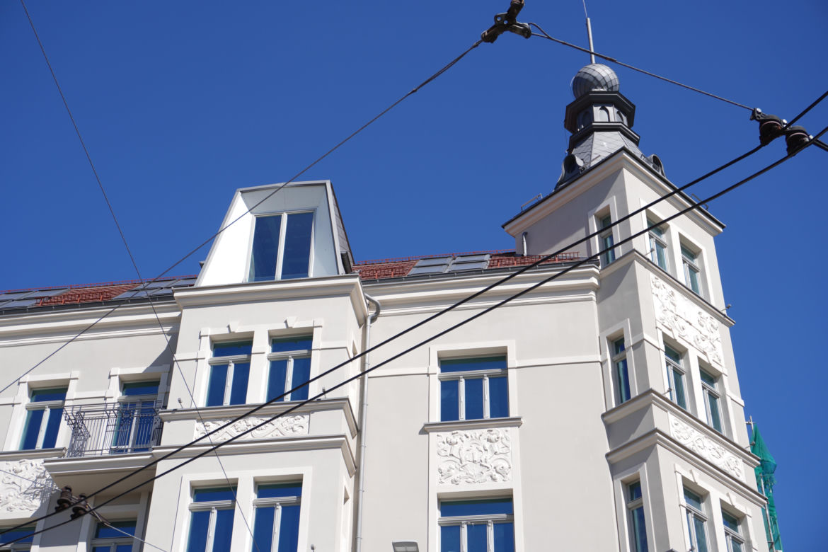 Przebudowa kamienicy znajdującej się na rogu ulic Szkolnej i Podgórnej